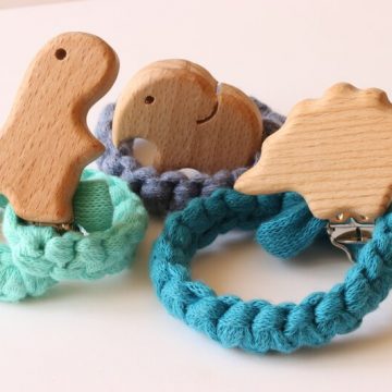 Attaches tétines garçons personnalisées