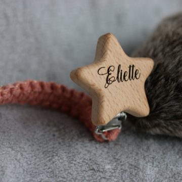 attache tétine rose doré pour bébé fille