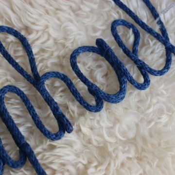 prenom en tricotin personnalisale en versiontriction blu chine