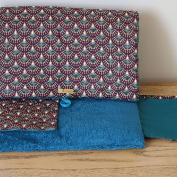 tapis pour changer bébé en ballade bleu paon