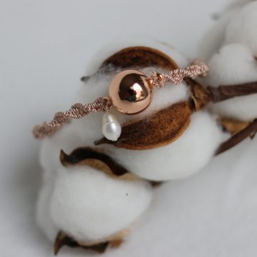 bracelet avec boule d'harmonie pour créer le lien avec bébé