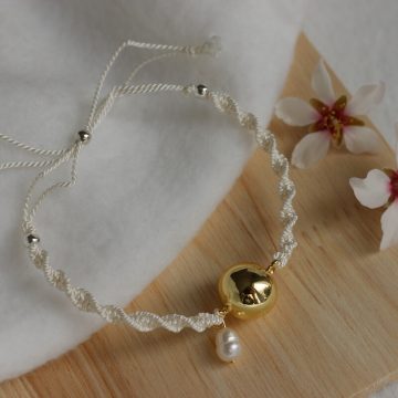 bracelet bola pour future maman en soie et perle pour apaiser bébé