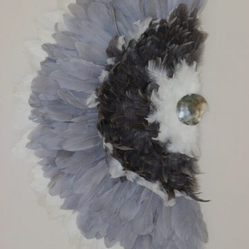 jujuhat éventail en camaïeu de gris