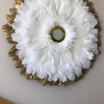 jujuhat en plumes blanc et or